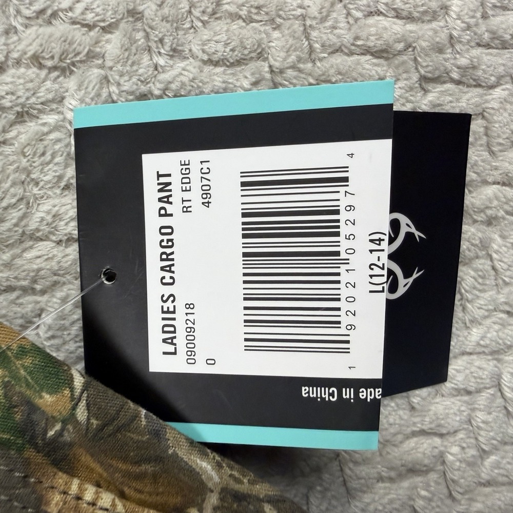 RealTree Camouflage Pants Women's Size L (12-14) Hunting  Cargo Pockets  Ladies - Picture 15 of 15